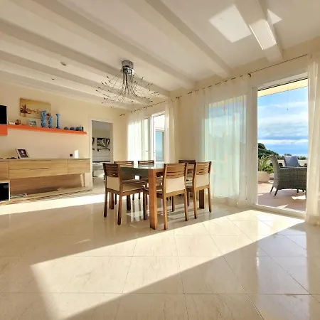 La Marina Holiday home